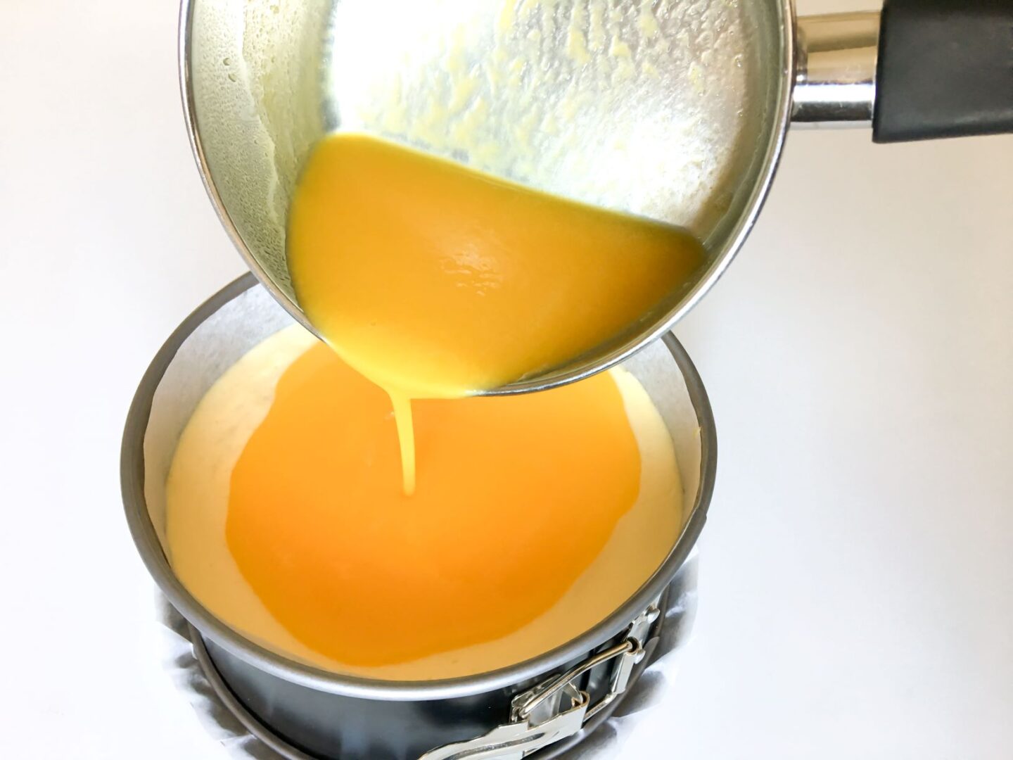 Agar agarilla hyydytettävä kakun kiille