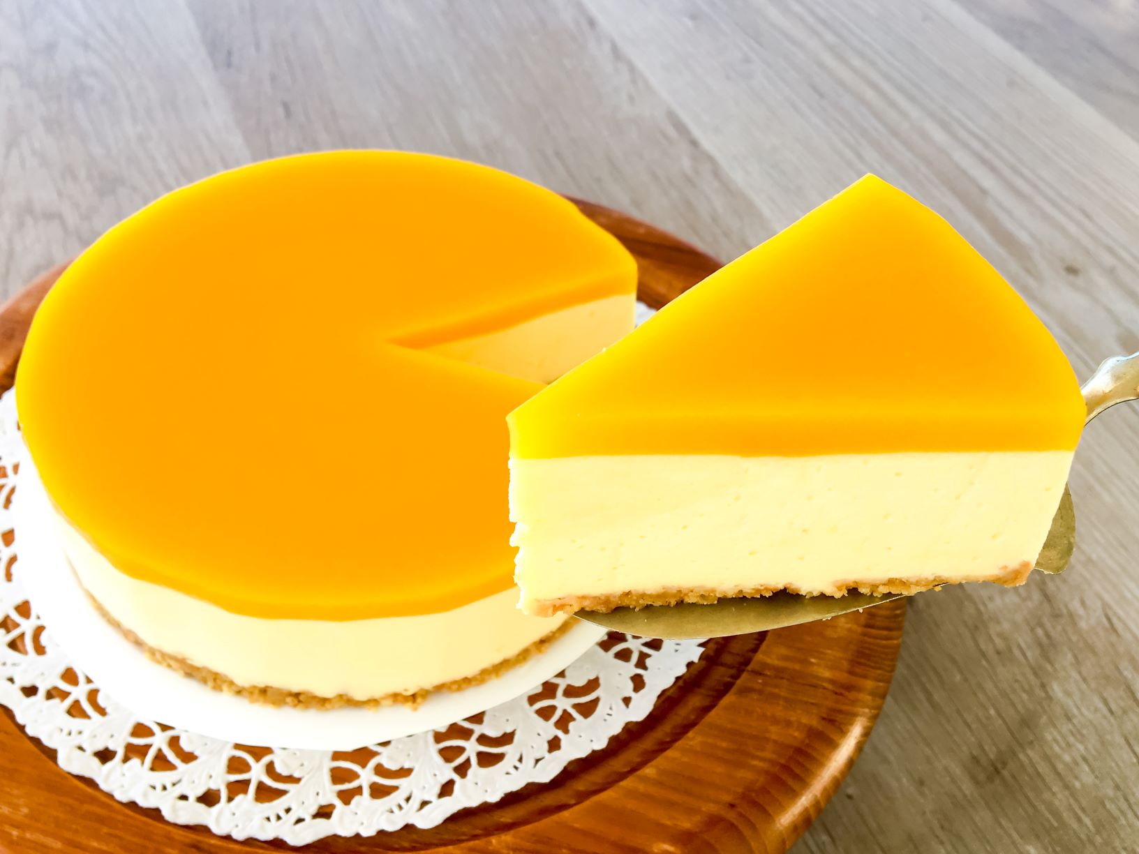 Agar agarilla hyydytetty juustokakku