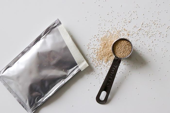 Suljettu kuivahiivapussi