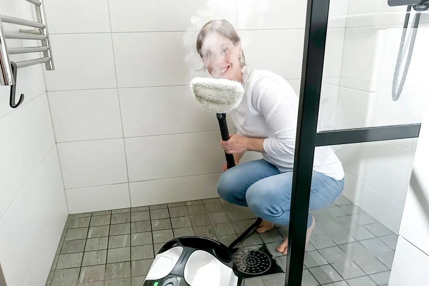 Irronnut lika höyrypesurin liinassa