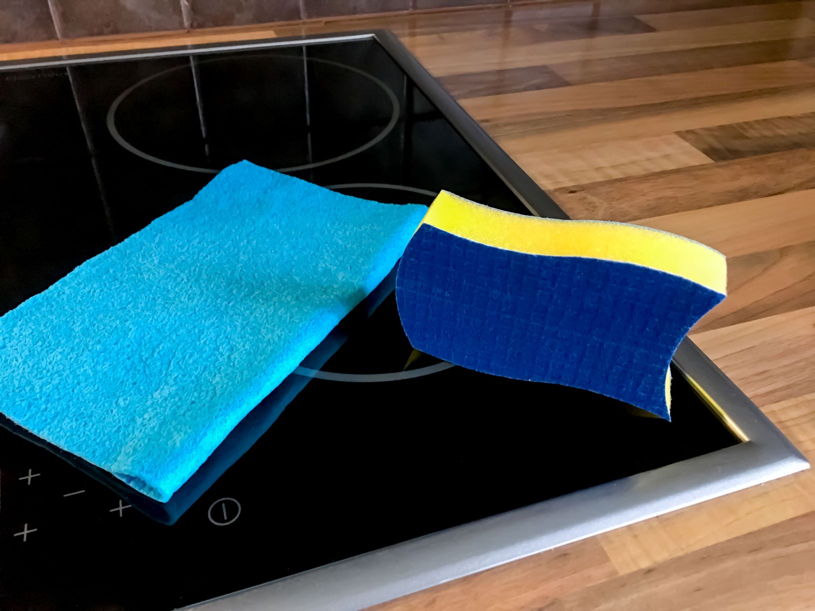 Keraamisen lieden puhdistus