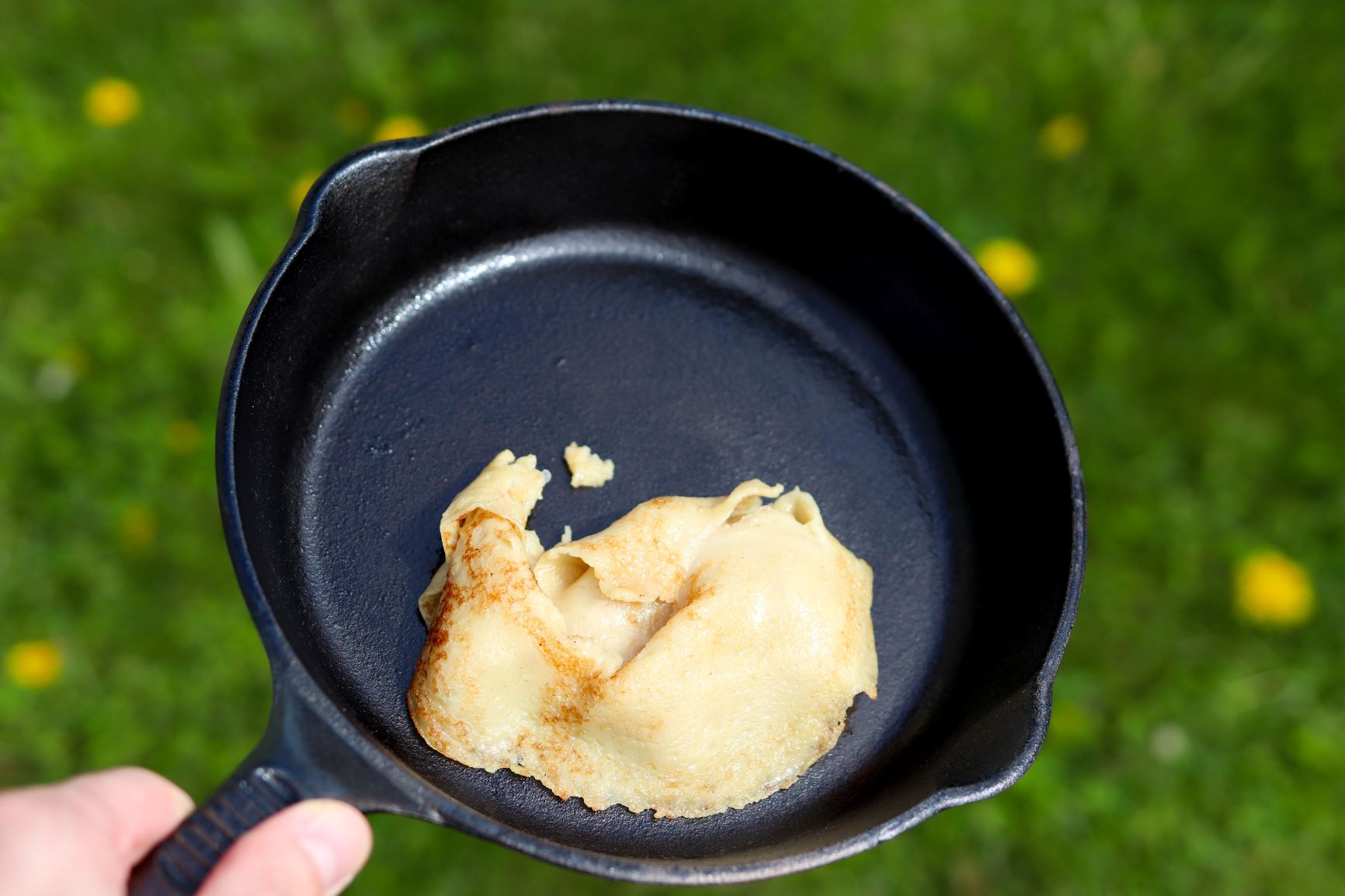 Epäonnistunut lettu pannulla