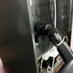 Pakastimen taustan imurointi