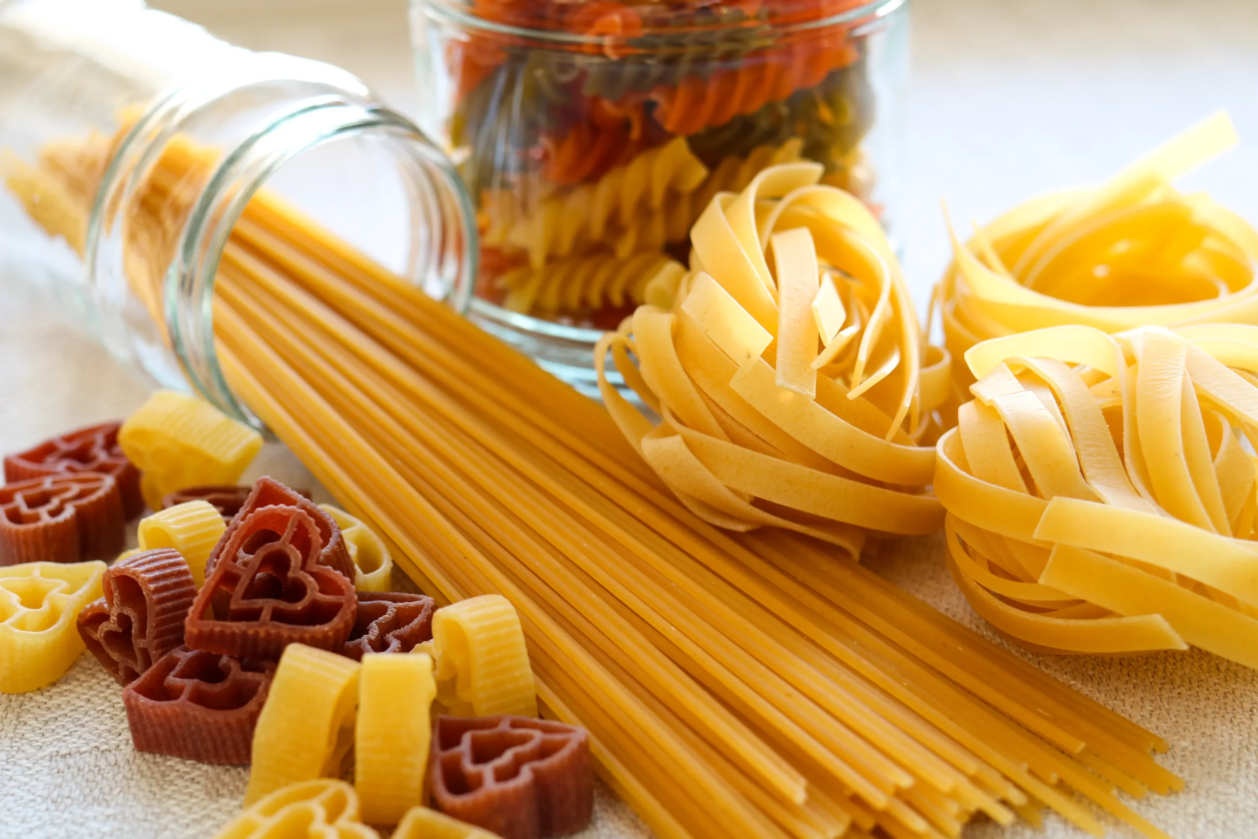 Pastaa ennen keittämistä