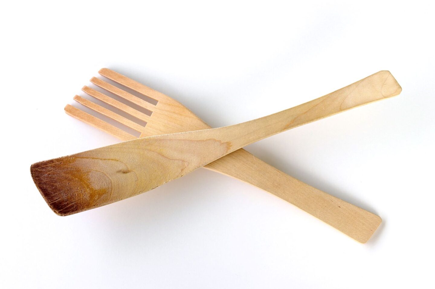 Puulasta ja puuhaarukka