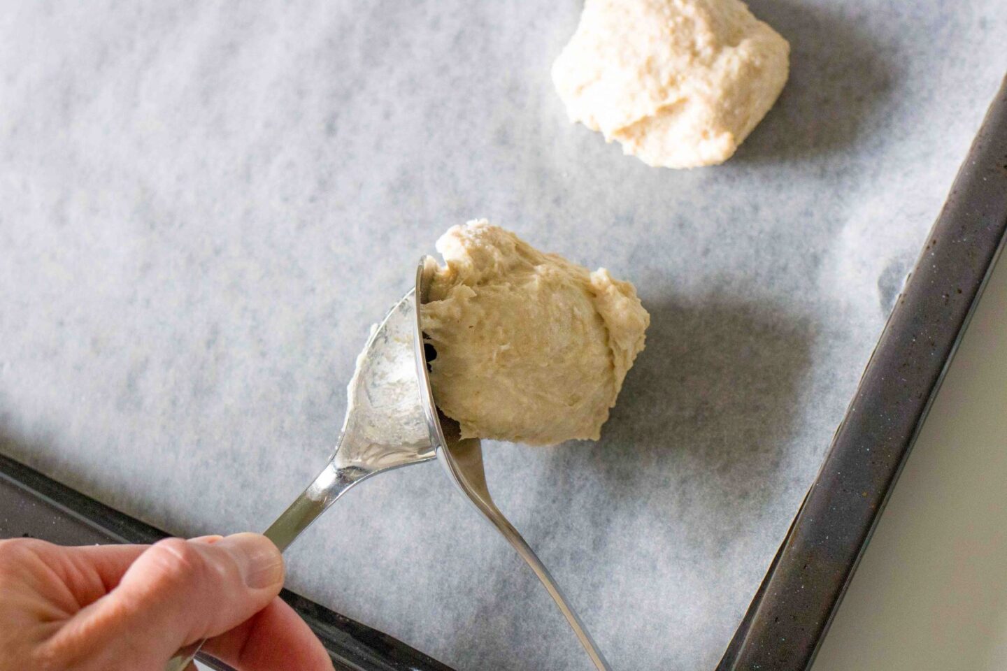 Gluteenittomat sämpylät lusikalla