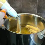 Churrot paistetaan öljyssä