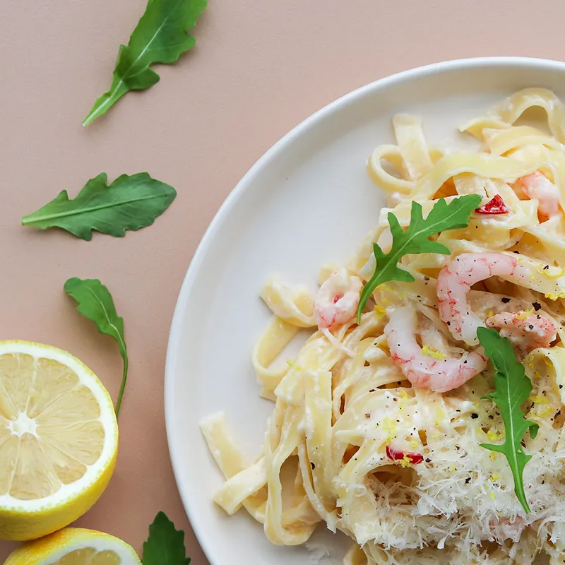 Katkarapupasta rucolan ja sitruunan kanssa.