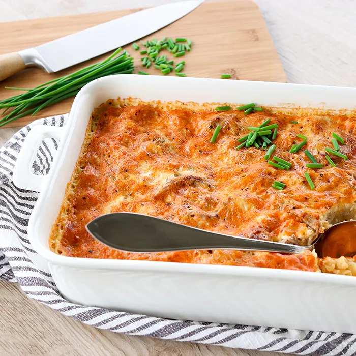 Helppo makaronilaatikko raakaa makaronia käyttämällä.