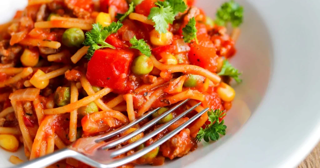 Italianpataa lautasella.