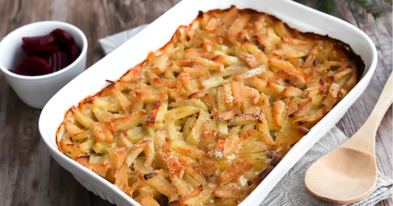 Janssoninkiusaus maistuu esimerkiksi etikkapunajuurien kanssa.