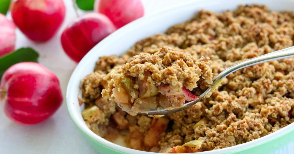 Kauraomenapaistos uunivuoassa.