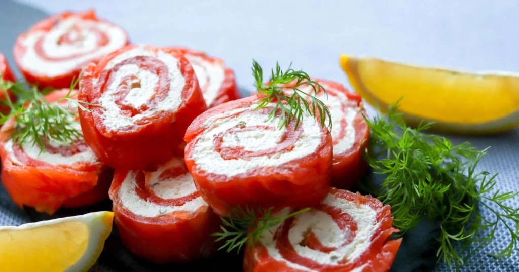 Lohirullat tillin ja raikkaan sitruunan kanssa.